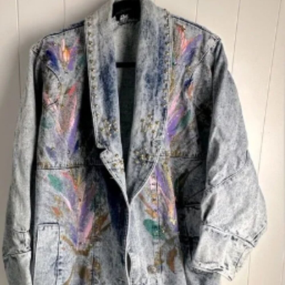 Vintage 80’s Women’s Denim Jacket Designs medium made in USA